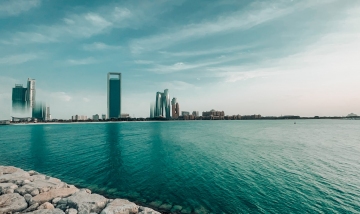 ABU DHABI : UN VACCIN GRATUIT POUR LES ETRANGERS AVEC UN VISA D’ENTREE - BLOG