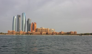ABU DHABI : LA QUARANTAINE DEVIENT OBLIGATOIRE POUR LES PASSAGERS EN PROVENANCE DE L'ÎLE MAURICE - B