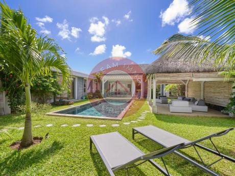 BELLE VILLA 4CH MEUBLEE EN REVENTE DANS LE DOMAINE DE MAHE A GRAND BAIE – ILE MAURICE