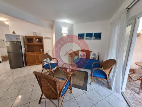 APPARTEMENT MEUBLE AVEC TERRASSE - RESIDENCE MELROSE PLACE A PEREYBERE – ILE MAURICE