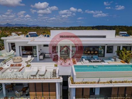 PENTHOUSE D’EXCEPTION AVEC VUE PANORAMIQUE A GRAND BAIE – ILE MAURICE