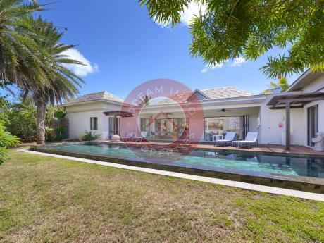 BELLE VILLA 4 CHAMBRES SUR UN GRAND TERRAIN DE 1150 M2 A GRAND BAIE – ILE MAURICE
