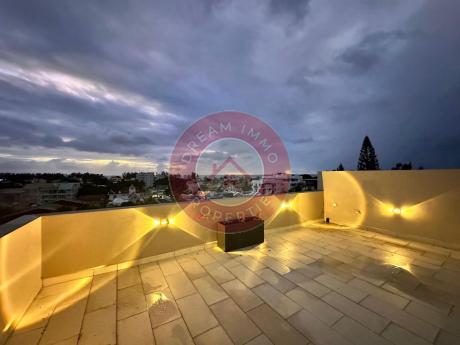 BAISSE DE PRIX ! PENTHOUSES VUE MER A 2 PAS DE LA PLAGE DE FLIC EN FLAC – ILE MAURICE