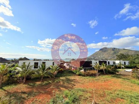 SUPERBES APPARTEMENTS AVEC VUE MER DANS RESIDENCE PIEDS DANS L’EAU  - ILE MAURICE