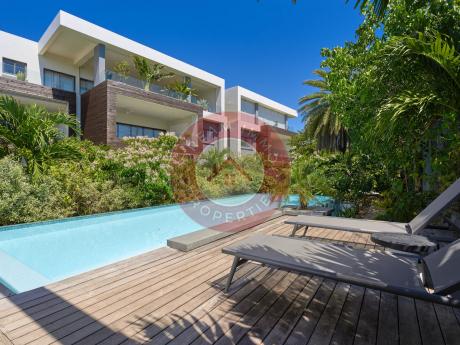 SUPERBE APPARTEMENT SITUE DANS LA RESIDENCE NAUTILYA A POINTE AUX CANONNIERS – ILE MAURICE