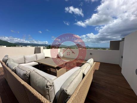 TOP PRIX ! SUPERBES PENTHOUSE MODERNES AVEC ROOFTOP PRIVE A FLIC EN FLAC - ILE MAURICE