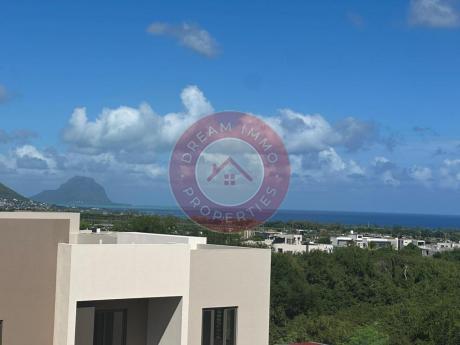 PENTHOUSE DE 3 CHAMBRES VUE MER & MONTAGNE A FLIC EN FLAC - ILE MAURICE