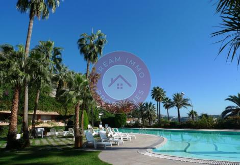 LUXUEUX STUDIO AVEC VUE MONTAGNES ET PISCINE A LA ROUSSE-SAINT ROMAN - MONACO