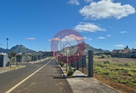 TERRAIN RESIDENTIEL DE 420 M2 A VENDRE DANS LE QUARTIER DE L’AVENIR - LE MAURICE