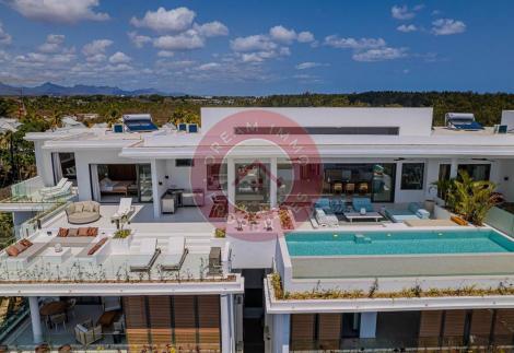 PENTHOUSE D’EXCEPTION AVEC VUE PANORAMIQUE A GRAND BAIE – ILE MAURICE