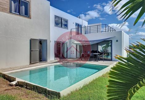 VILLA CONTEMPORAINE PROCHE MER ET COMMERCES A PEREYBERE – ILE MAURICE