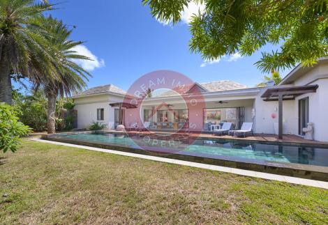 BELLE VILLA 4 CHAMBRES SUR UN GRAND TERRAIN DE 1150 M2 A GRAND BAIE – ILE MAURICE