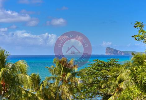 SUBLIME DUPLEX DE 4 CHAMBRES AVEC VUE MER A POINTE AUX CANONNIERS – ILE MAURICE
