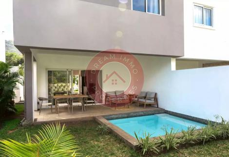 SUPERBE DUPLEX DE 3 CH MEUBLE PROCHE MER A RIVIERE NOIRE - ILE MAURICE