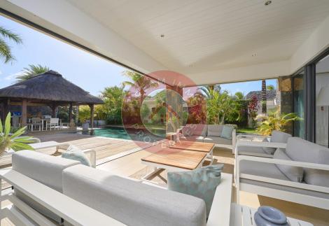 MAGNIFIQUE VILLA DE STYLE BALINAISE SITUEE A GRAND BAIE- ILE MAURICE