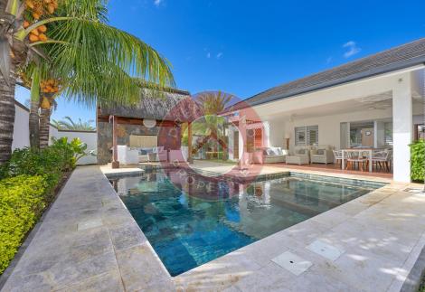 BELLE VILLA DE 3 CHAMBRES AVEC PISCINE PRIVEE  A GRAND BAIE – ILE MAURICE